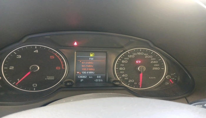 2013 Audi Q5 2.0 TDI QUATTRO, Diesel, Automatic, 1,39,362 km, interior