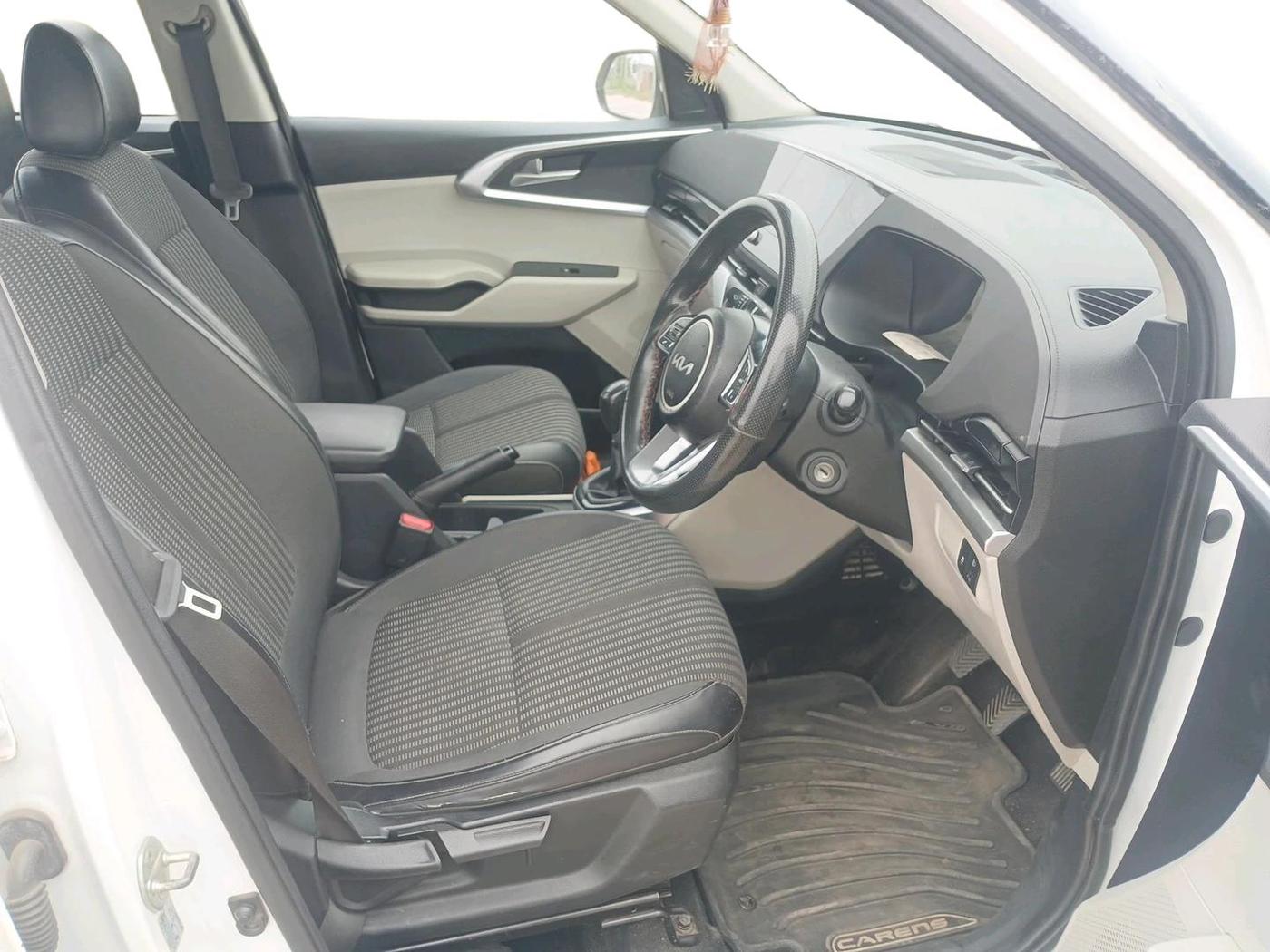 2022 KIA CARENS PRESTIGE 1.5 DIESEL 7 STR, Diesel, Manual, 77,886 km, interior