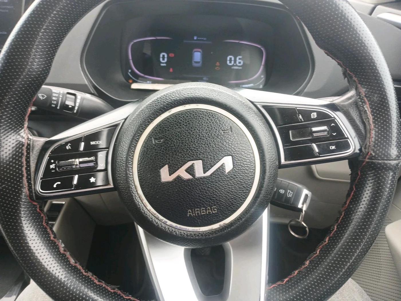 2022 KIA CARENS PRESTIGE 1.5 DIESEL 7 STR, Diesel, Manual, 77,886 km, interior