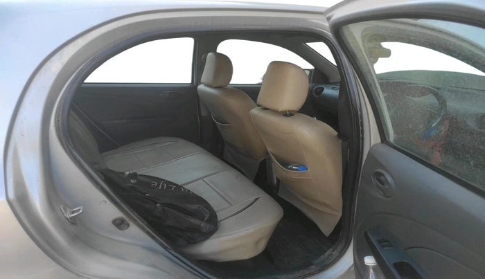 2013 Toyota Etios Liva GD, Diesel, Manual, 1,35,966 km, interior