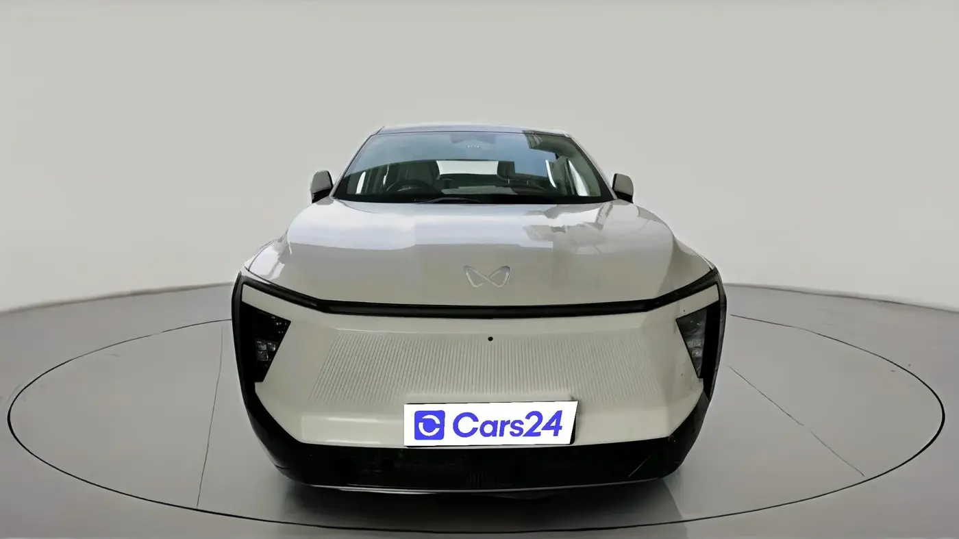 2025 Mahindra XEV 9e Pack Three B79 KWH, Electric, Automatic, 11,936 km, exterior