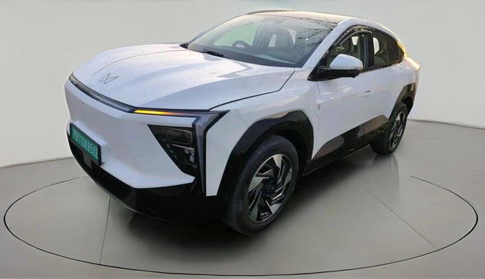 2025 Mahindra XEV 9e Pack Three B79 KWH, Electric, Automatic, 11,936 km, exterior