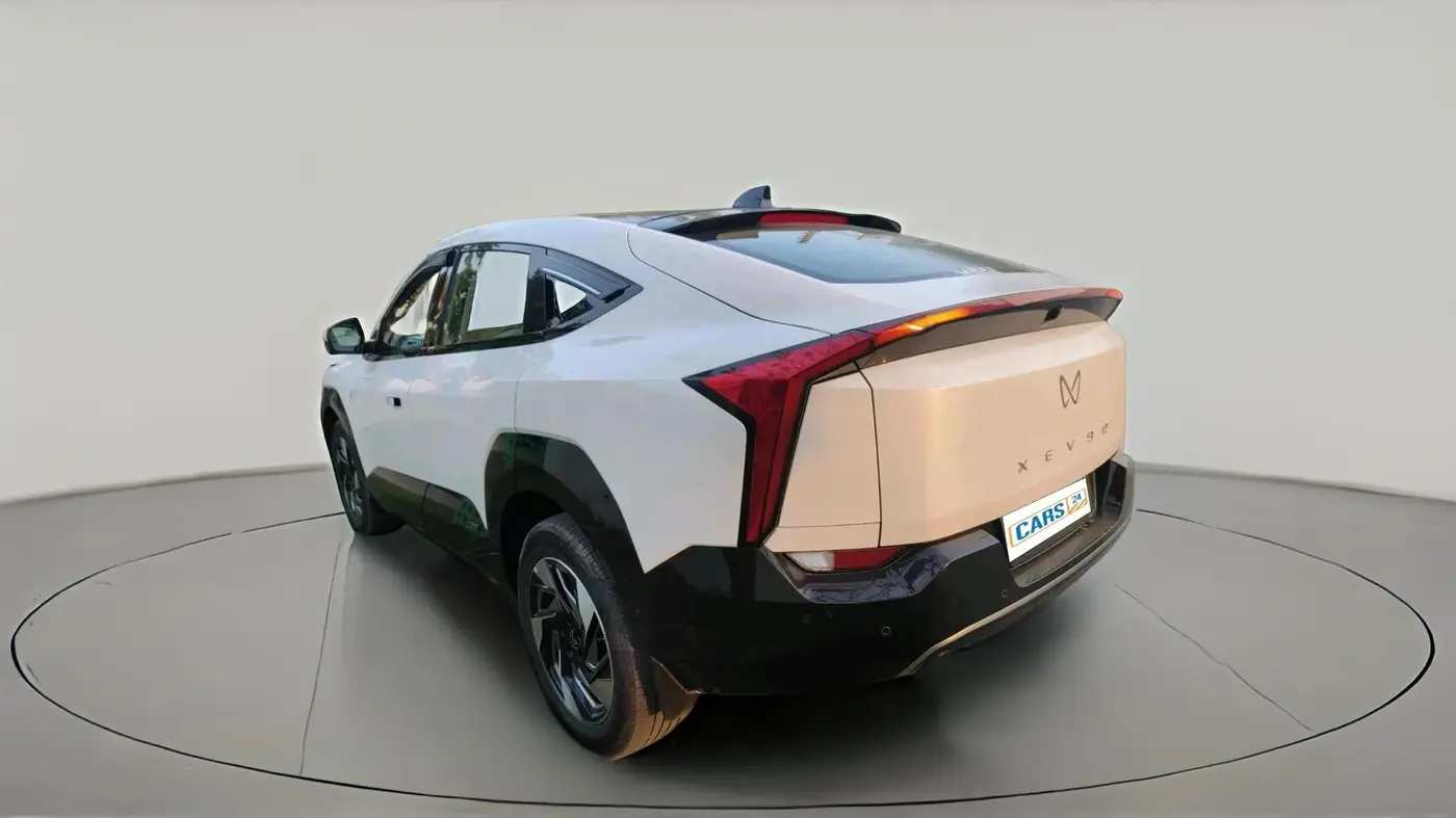 2025 Mahindra XEV 9e Pack Three B79 KWH, Electric, Automatic, 11,936 km, exterior
