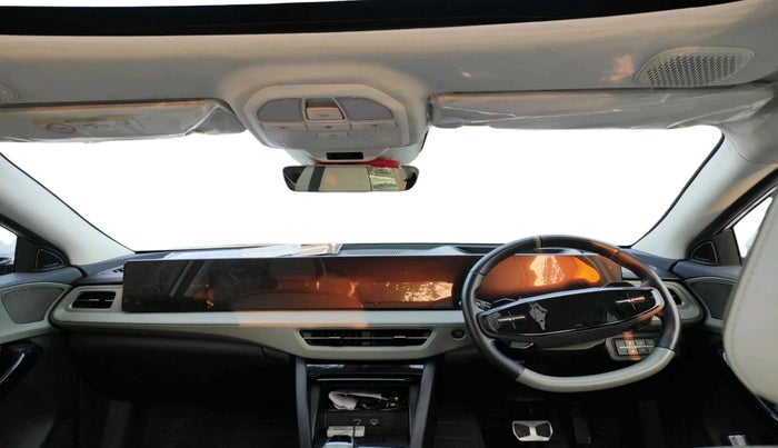 2025 Mahindra XEV 9e Pack Three B79 KWH, Electric, Automatic, 11,936 km, interior