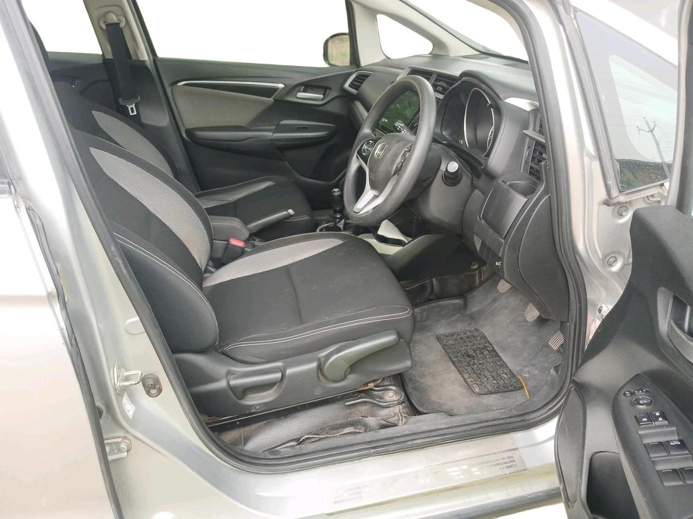 2018 Honda WR-V 1.5L I-DTEC VX MT, Diesel, Manual, 71,495 km, interior