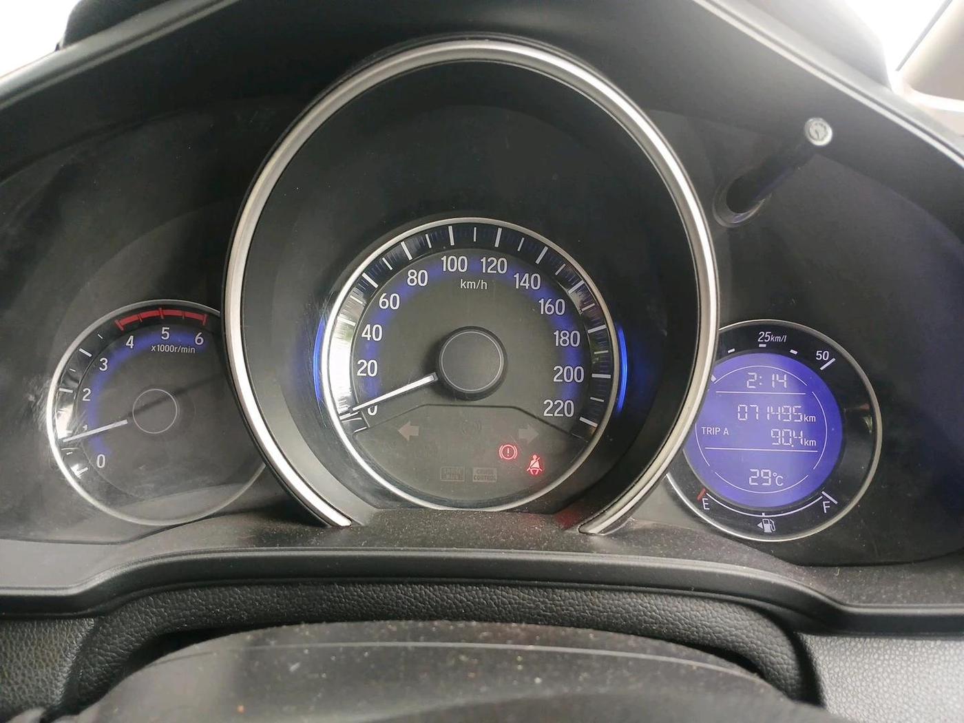 2018 Honda WR-V 1.5L I-DTEC VX MT, Diesel, Manual, 71,495 km, interior