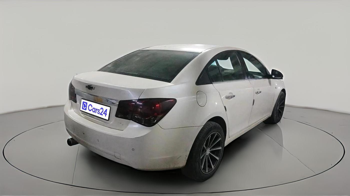 2010 Chevrolet Cruze LTZ, Diesel, Manual, 56,773 km, exterior