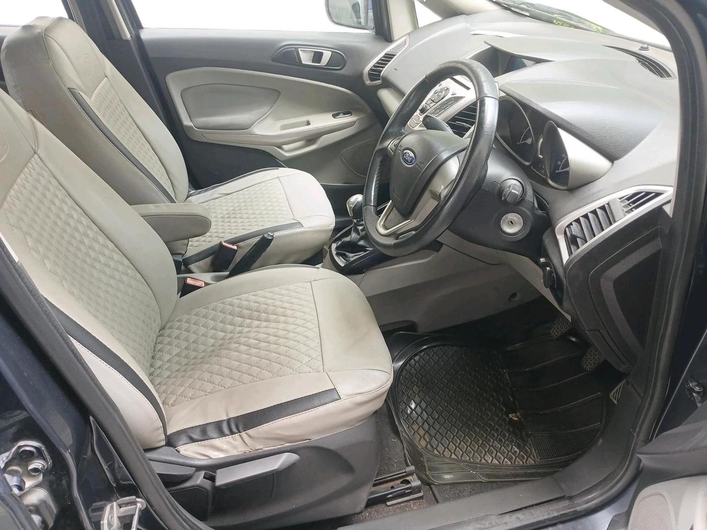 2013 Ford Ecosport TITANIUM 1.5L DIESEL, Diesel, Manual, 1,10,905 km, interior