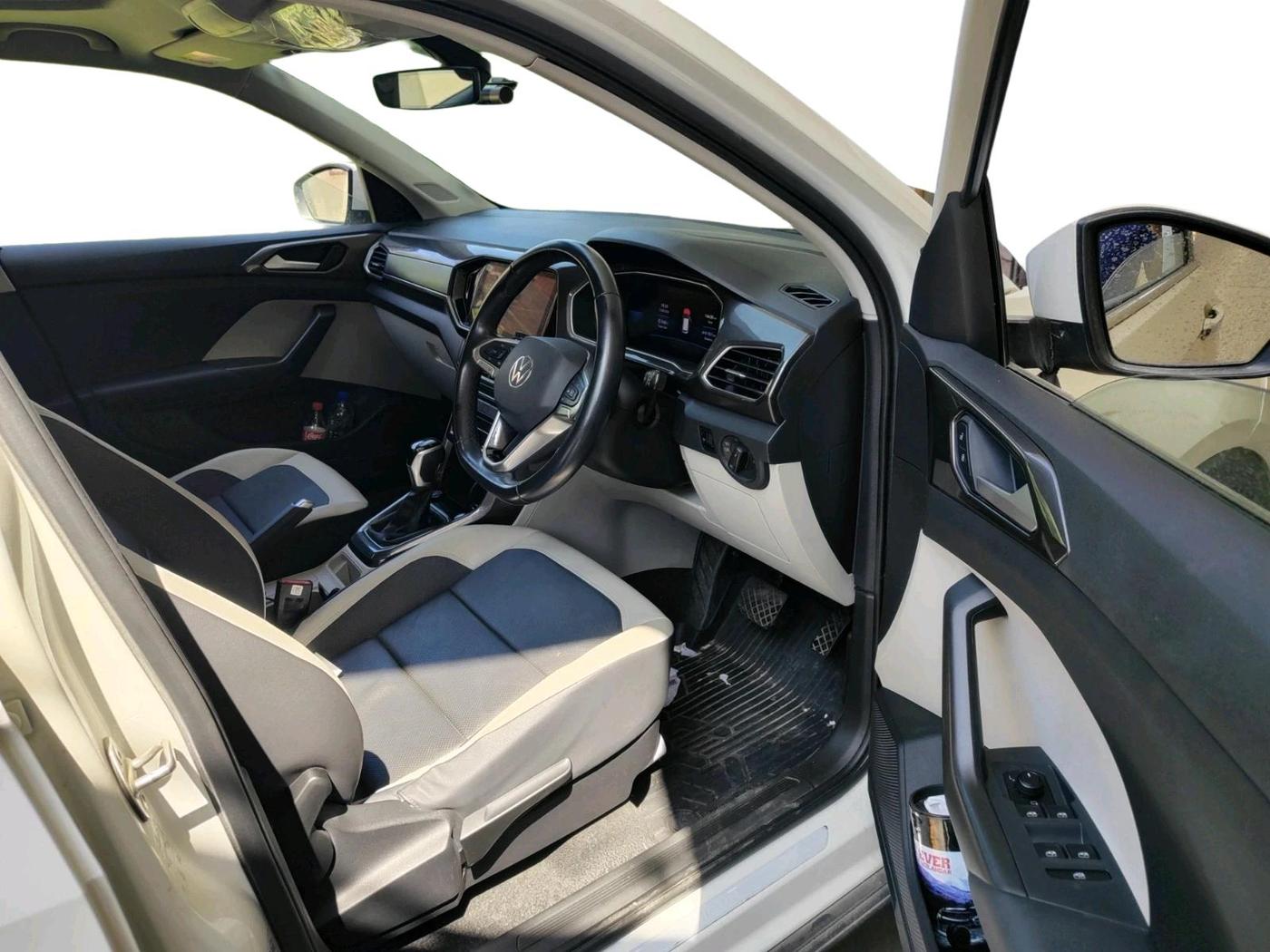 2023 Volkswagen TAIGUN TOPLINE 1.0 TSI AT, Petrol, Automatic, 16,433 km, interior