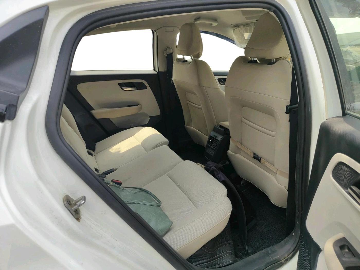 2025 Tata ALTROZ Creative Petrol 5AMT, Petrol, Automatic, 10,647 km, interior