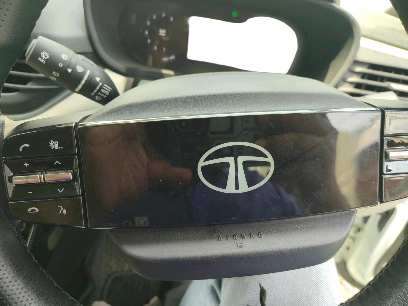 2025 Tata ALTROZ Creative Petrol 5AMT, Petrol, Automatic, 10,647 km, interior