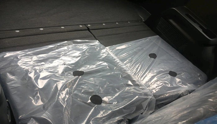 2025 KIA Carens Clavis HTK Plus 1.5 Diesel AT, Diesel, Automatic, 266 km, interior