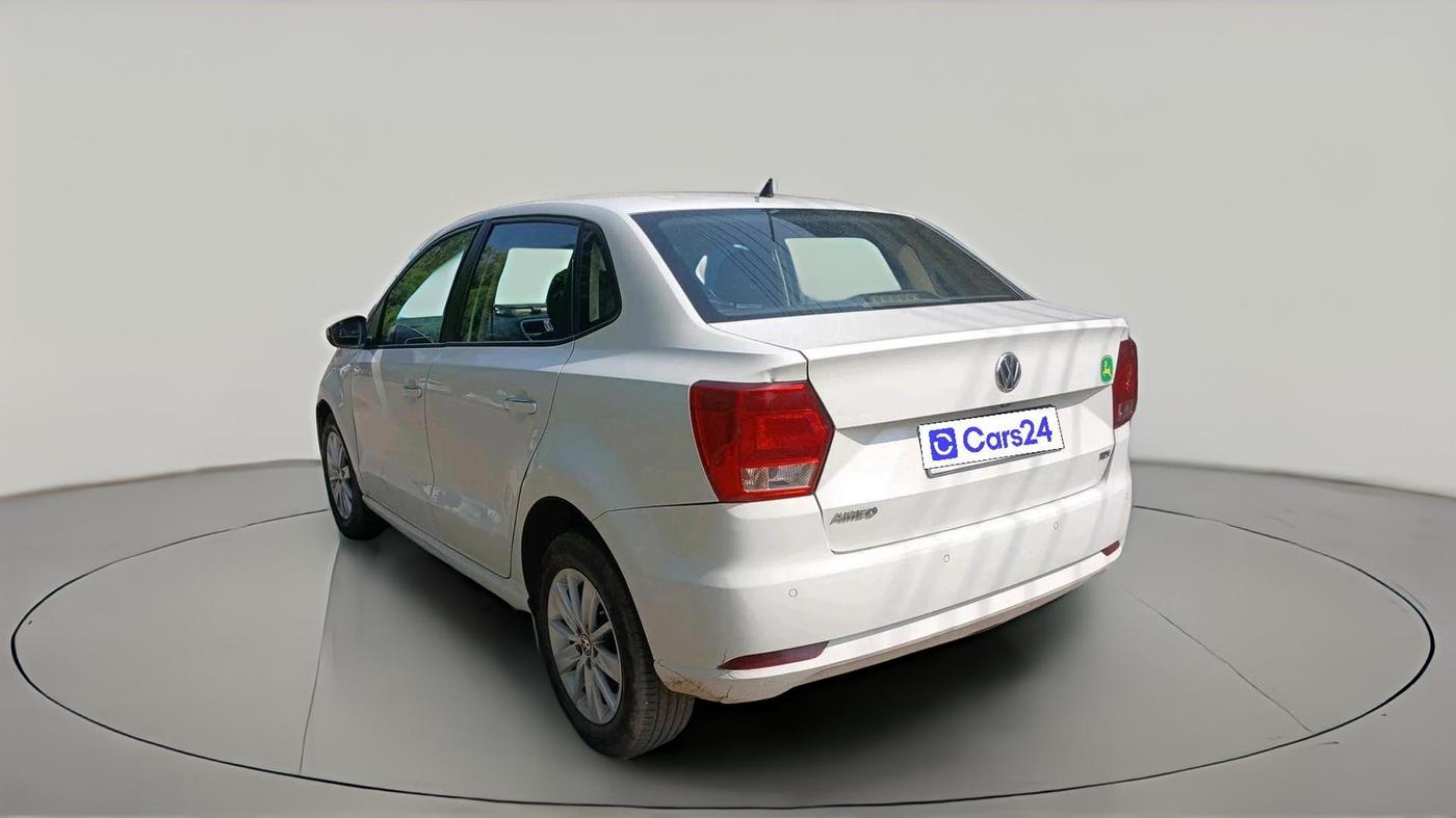 2016 Volkswagen Ameo HIGHLINE DSG 1.5 DIESEL , Diesel, Automatic, 1,17,980 km, exterior