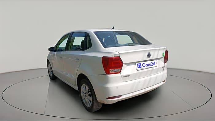2016 Volkswagen Ameo HIGHLINE DSG 1.5 DIESEL , Diesel, Automatic, 1,17,980 km, exterior