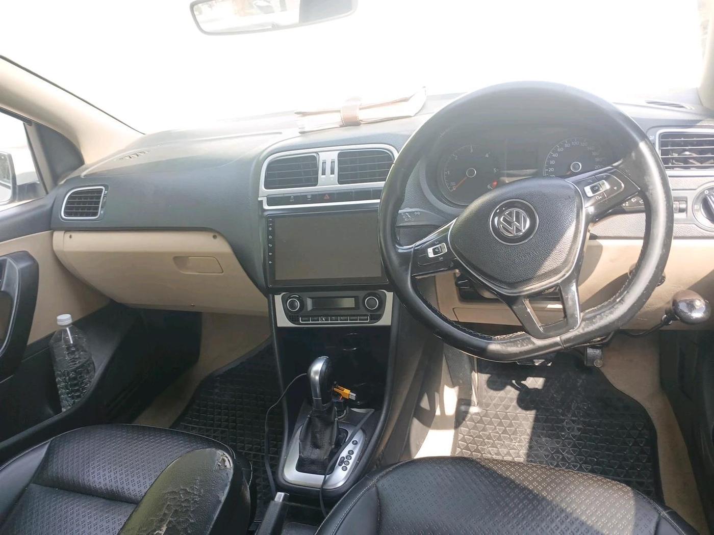 2016 Volkswagen Ameo HIGHLINE DSG 1.5 DIESEL , Diesel, Automatic, 1,17,980 km, interior