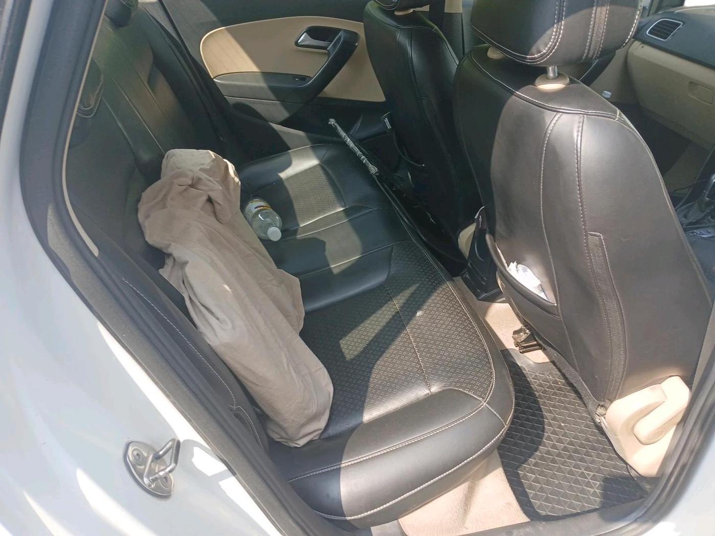 2016 Volkswagen Ameo HIGHLINE DSG 1.5 DIESEL , Diesel, Automatic, 1,17,980 km, interior