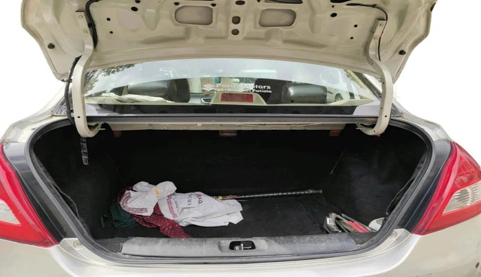 2014 Maruti Swift Dzire VDI, Diesel, Manual, 1,73,668 km, exterior