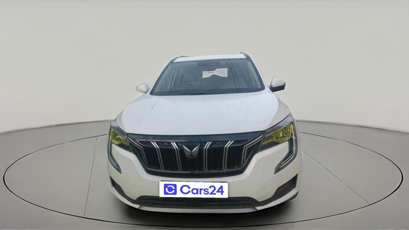2022 Mahindra XUV700 AX 7 LUXURY D AT 7 STR, Diesel, Automatic, 48,306 km, exterior