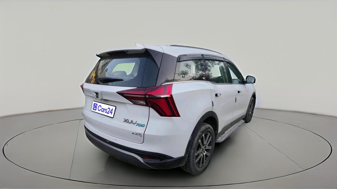 2022 Mahindra XUV700 AX 7 LUXURY D AT 7 STR, Diesel, Automatic, 48,306 km, exterior