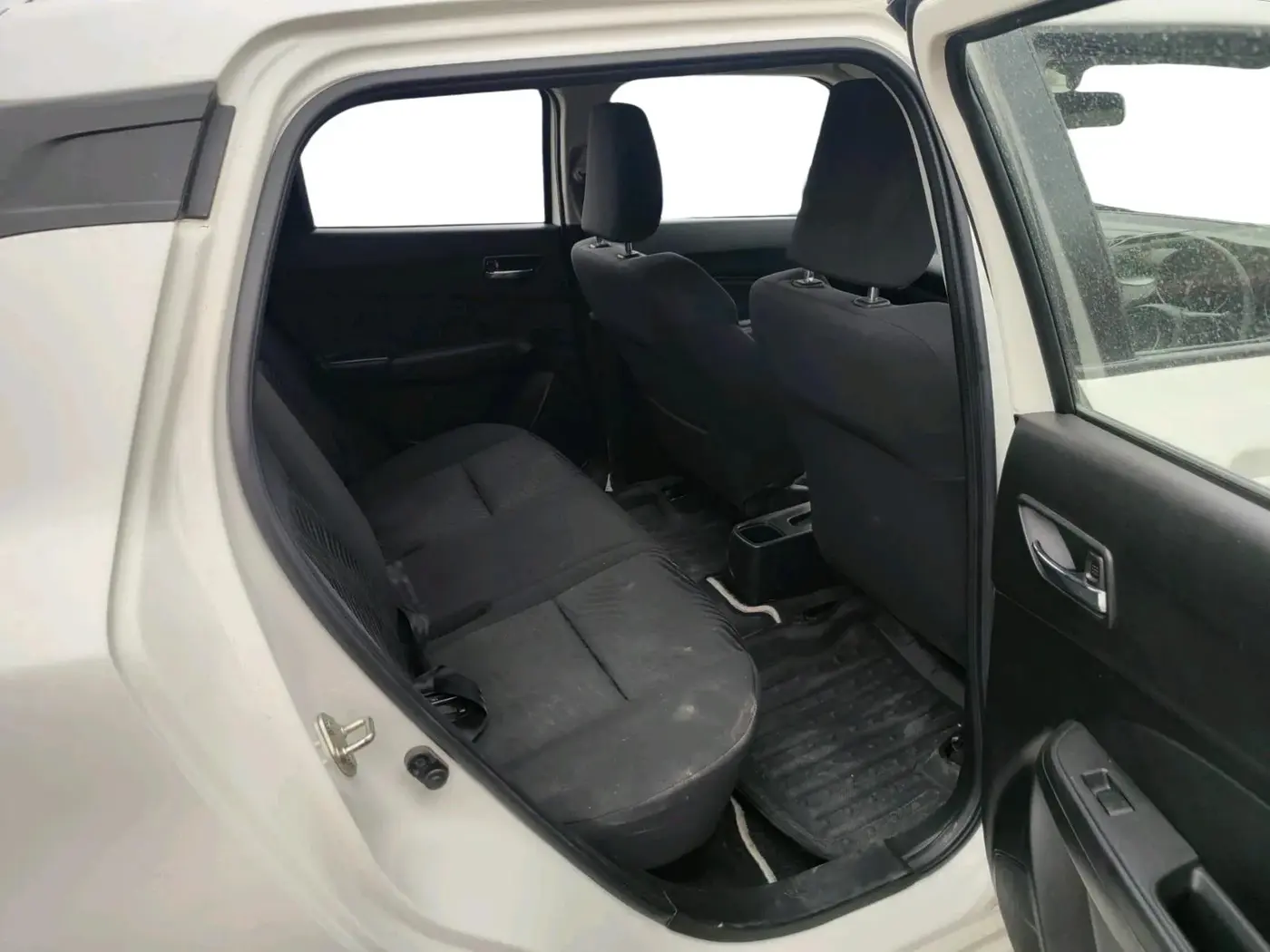 2023 Maruti Swift VXI AMT, Petrol, Automatic, 33,668 km, interior