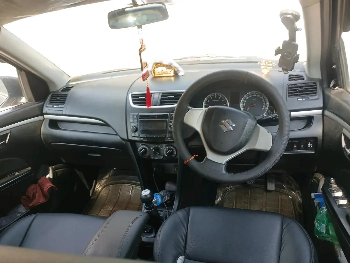2016 Maruti Swift VXI, Petrol, Manual, 69,696 km, interior