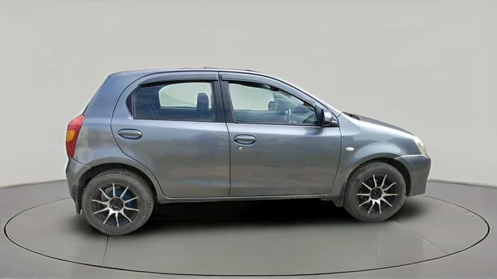 2013 Toyota Etios Liva GD, Diesel, Manual, 1,18,830 km, exterior