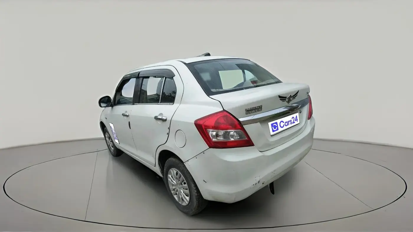 2017 Maruti Swift Dzire LXI, CNG, Manual, 1,70,105 km, exterior
