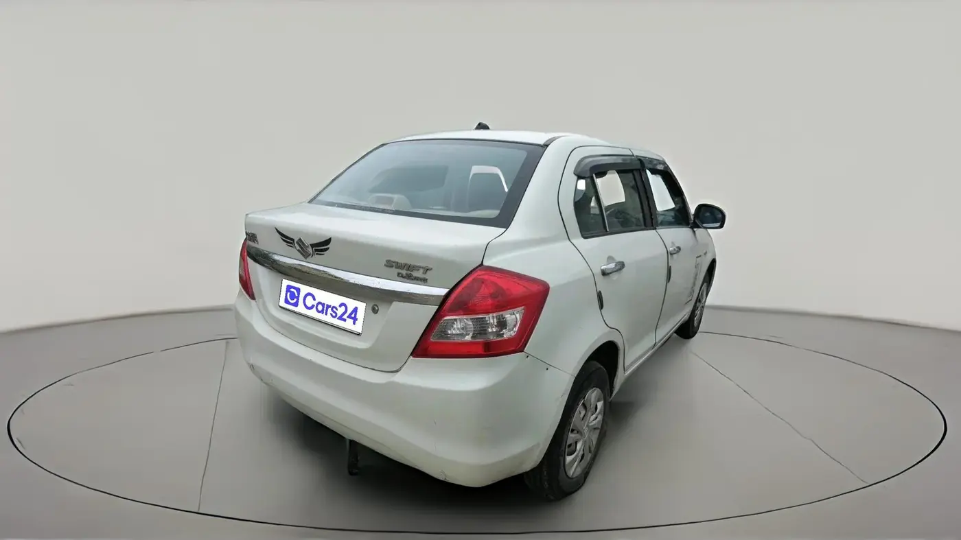 2017 Maruti Swift Dzire LXI, CNG, Manual, 1,70,105 km, exterior