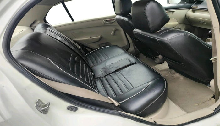 2017 Maruti Swift Dzire LXI, CNG, Manual, 1,70,105 km, interior