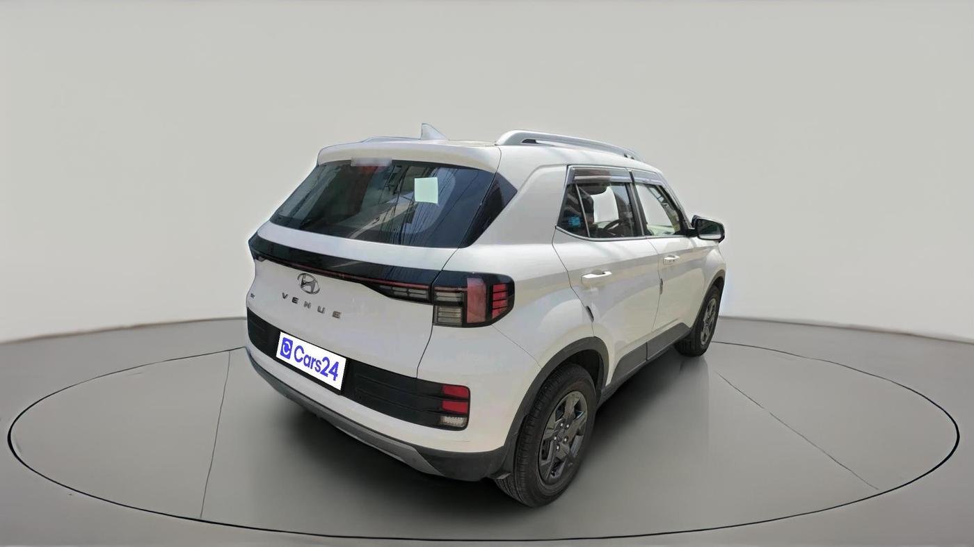 2023 Hyundai VENUE SX 1.2 PETROL, Petrol, Manual, 39,500 km, exterior