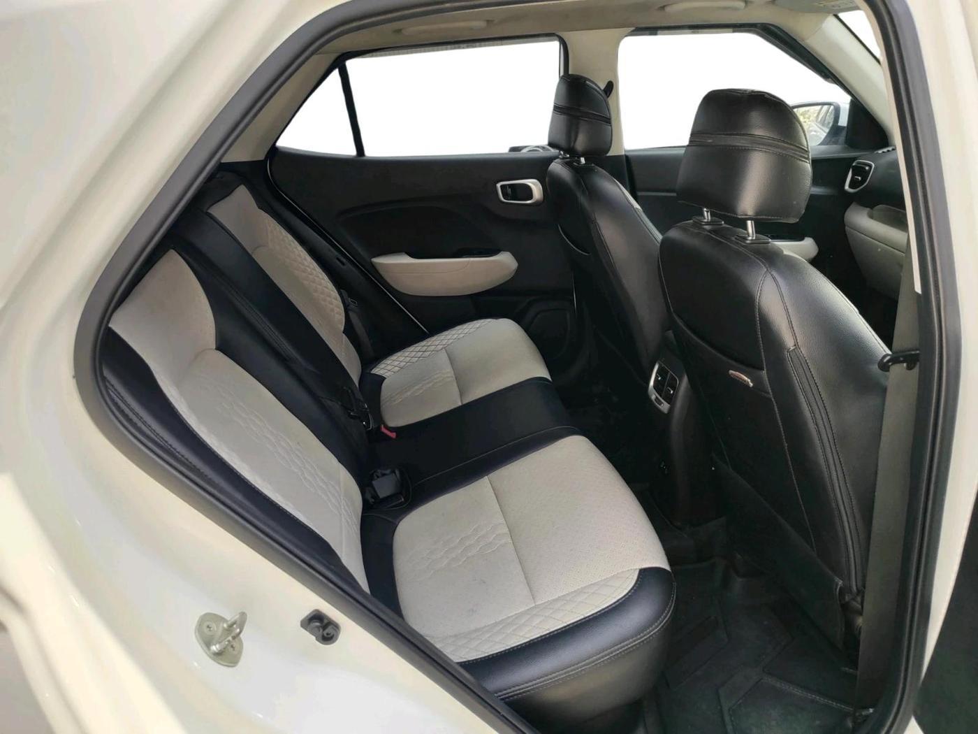 2023 Hyundai VENUE SX 1.2 PETROL, Petrol, Manual, 39,500 km, interior