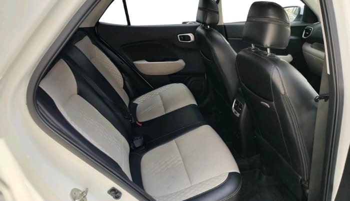 2023 Hyundai VENUE SX 1.2 PETROL, Petrol, Manual, 33,906 km, interior