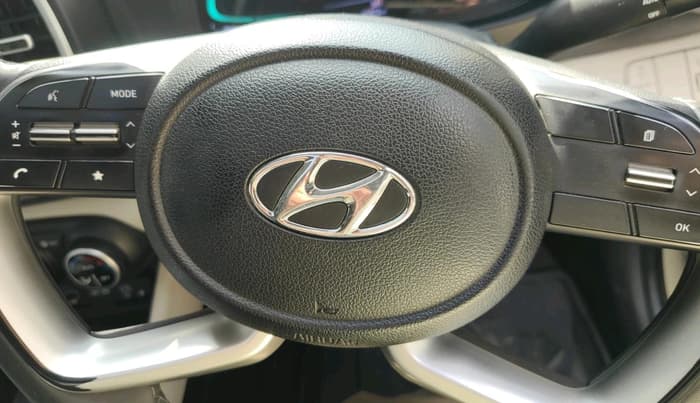 2023 Hyundai VENUE SX 1.2 PETROL, Petrol, Manual, 33,906 km, interior