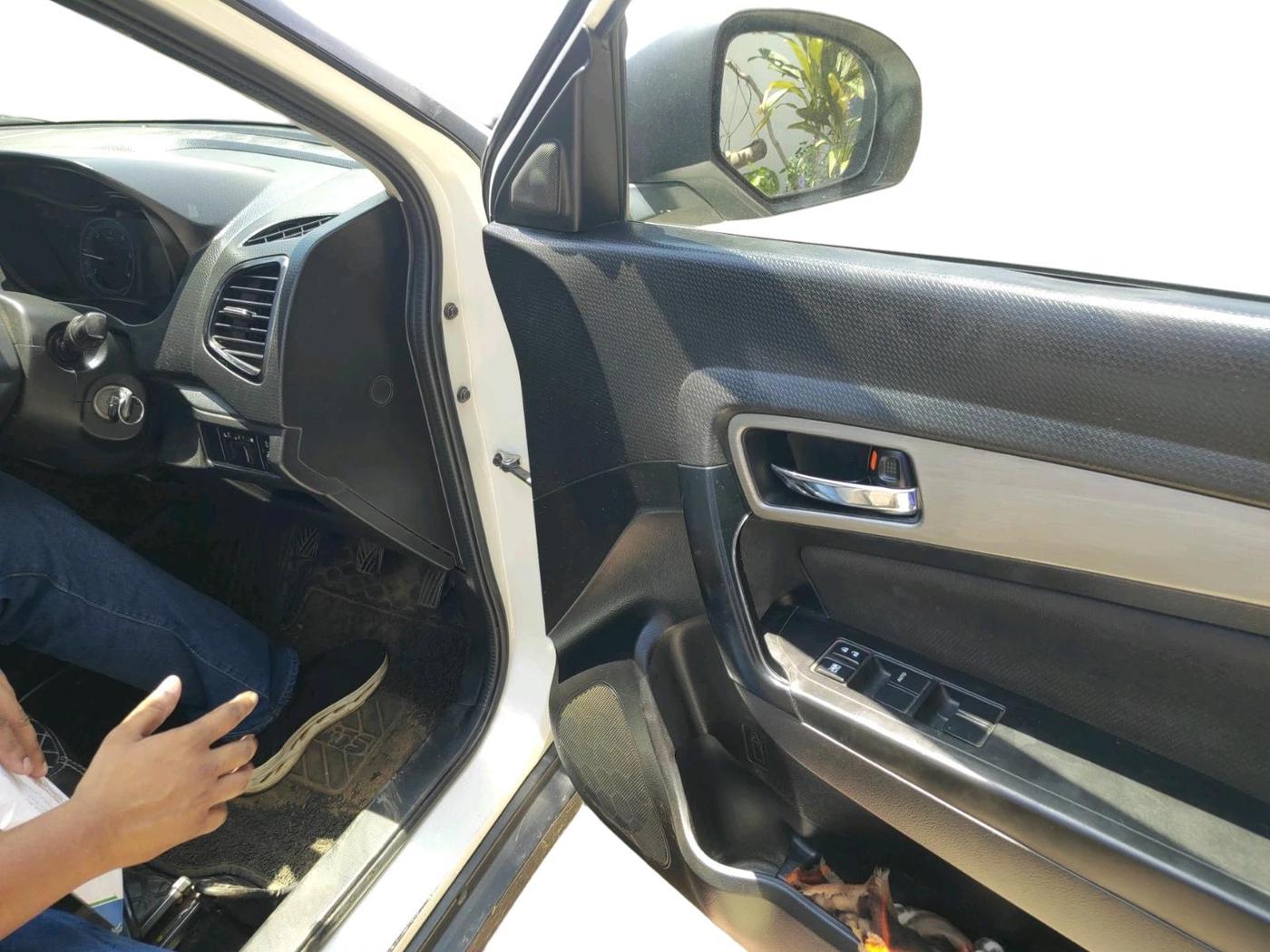 2018 Maruti Vitara Brezza ZDI, Diesel, Manual, 1,69,943 km, interior