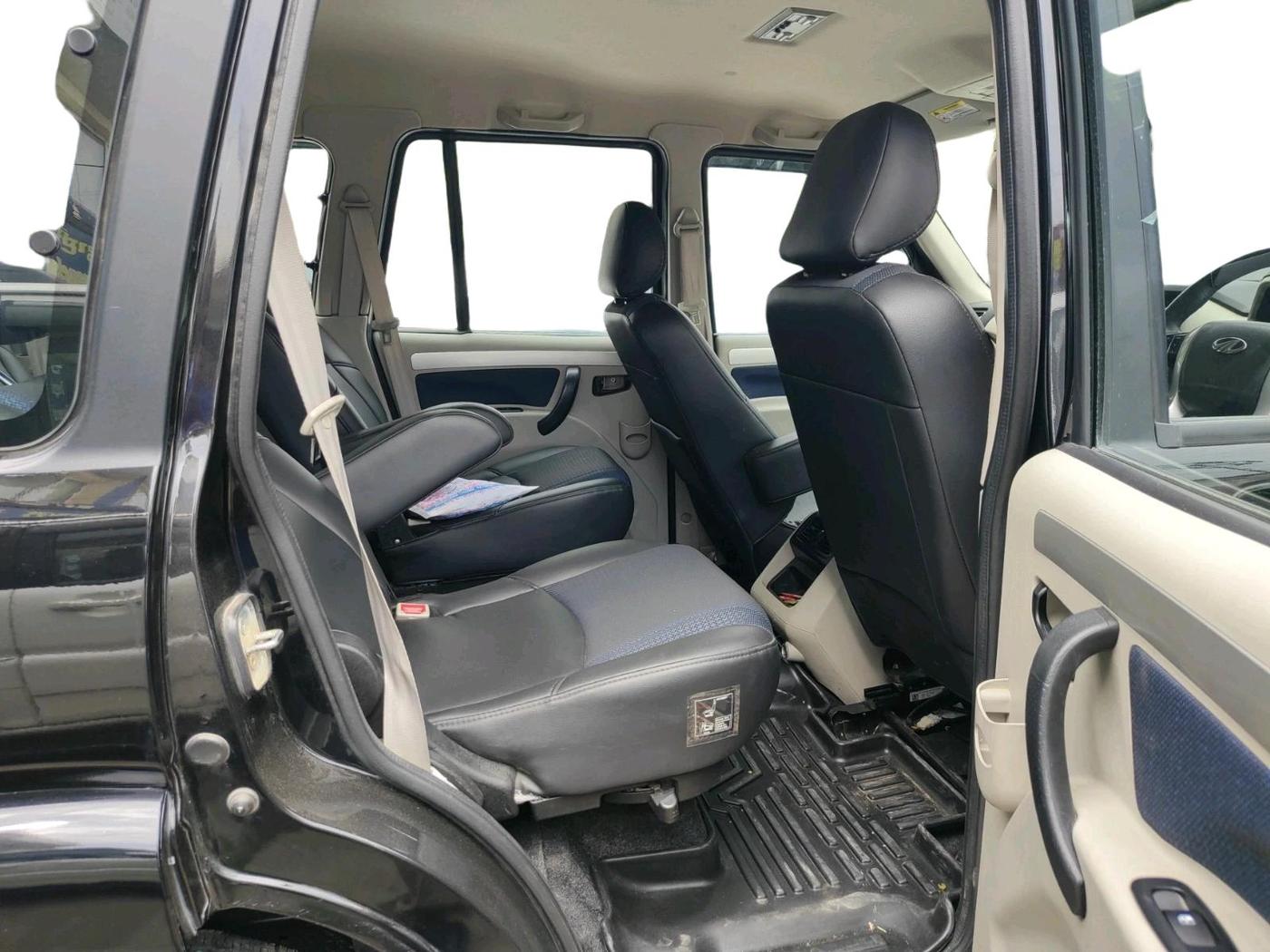 2022 Mahindra Scorpio S11 2WD, Diesel, Manual, 39,901 km, interior