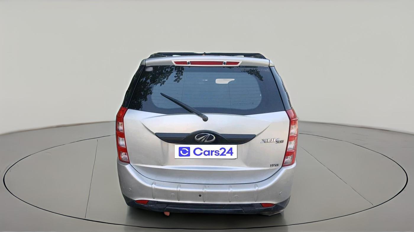 2015 Mahindra XUV500 W6, Diesel, Manual, 1,00,469 km, exterior