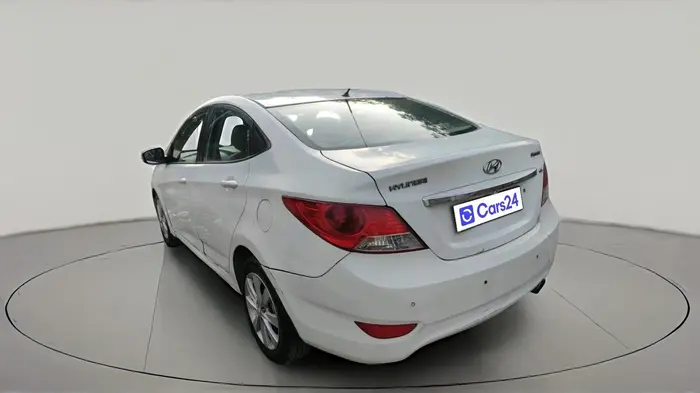 2011 Hyundai Verna FLUIDIC 1.6 CRDI SX, Diesel, Manual, 1,26,208 km, exterior