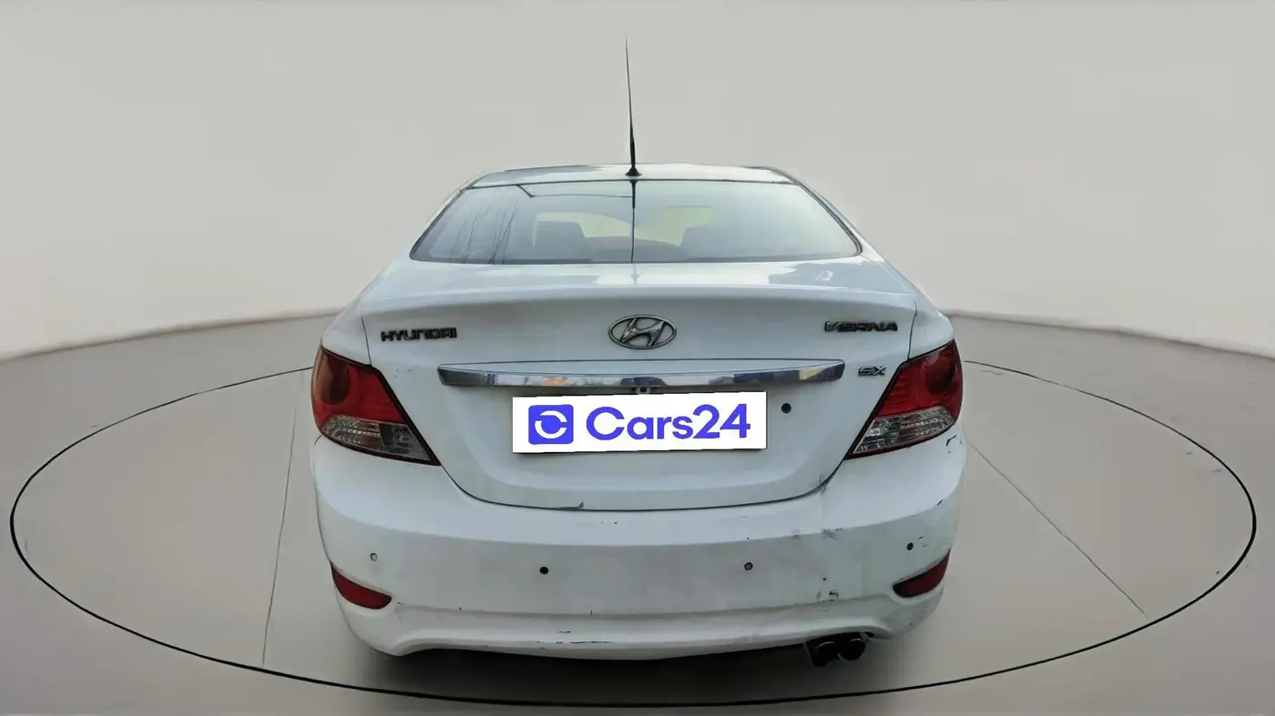 2011 Hyundai Verna FLUIDIC 1.6 CRDI SX, Diesel, Manual, 1,26,208 km, exterior