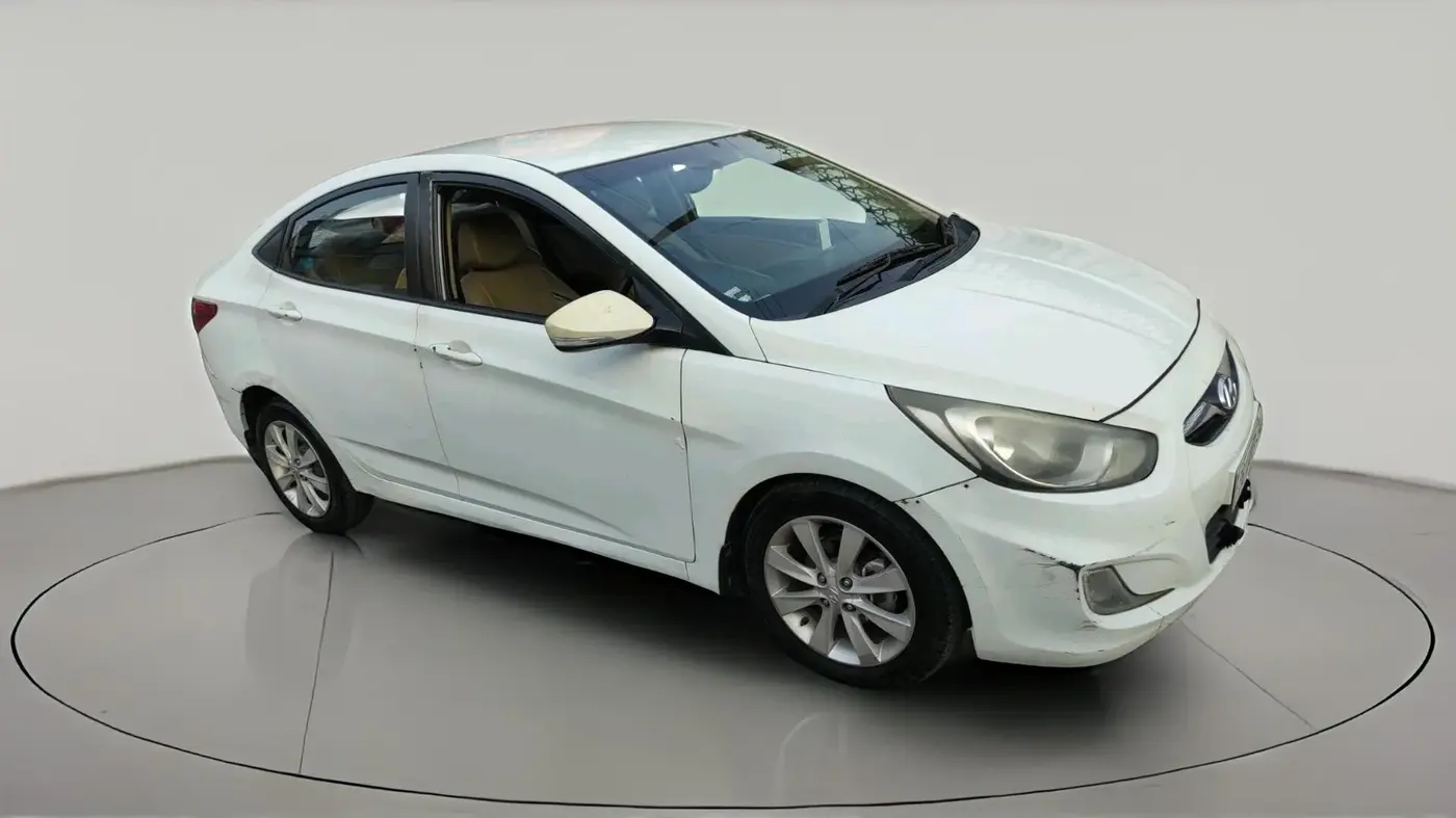 2011 Hyundai Verna FLUIDIC 1.6 CRDI SX, Diesel, Manual, 1,26,208 km, exterior