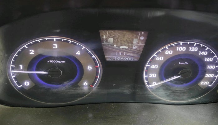 2011 Hyundai Verna FLUIDIC 1.6 CRDI SX, Diesel, Manual, 1,26,208 km, interior