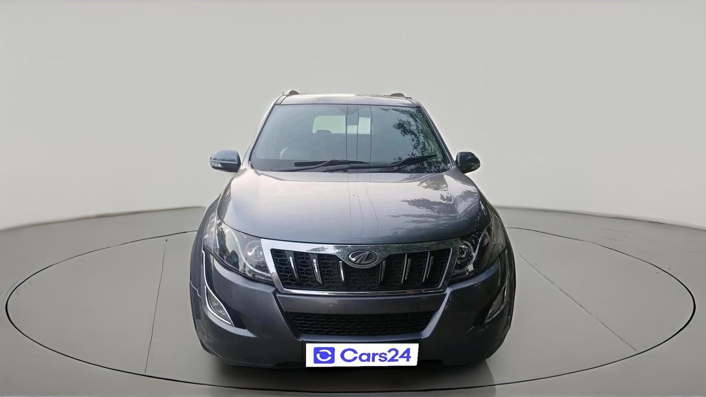 2015 Mahindra XUV500 W10, Diesel, Manual, 1,11,607 km, exterior
