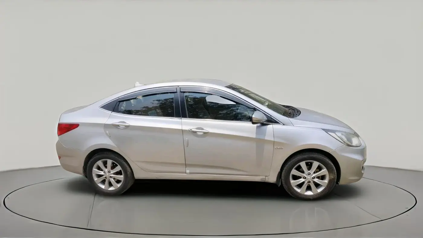 2013 Hyundai Verna FLUIDIC 1.6 CRDI SX, Diesel, Manual, 1,09,110 km, exterior