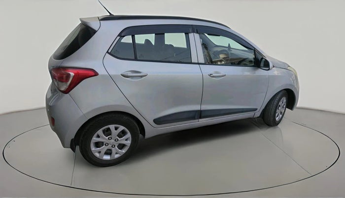 2015 Hyundai Grand i10 SPORTZ 1.2 KAPPA VTVT, Petrol, Manual, 1,61,469 km, exterior