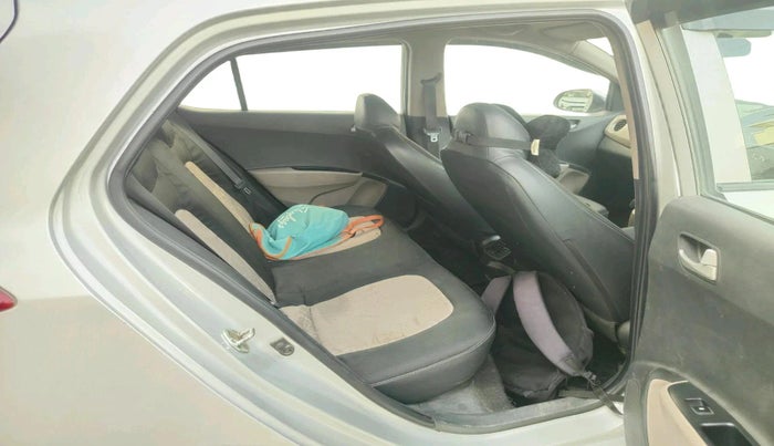 2015 Hyundai Grand i10 SPORTZ 1.2 KAPPA VTVT, Petrol, Manual, 1,61,469 km, interior