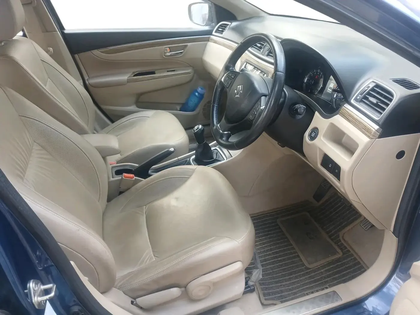 2021 Maruti Ciaz ALPHA 1.5 SHVS PETROL, Petrol, Manual, 24,368 km, interior