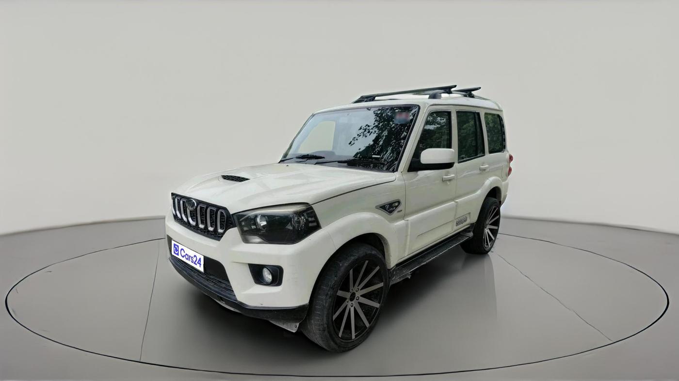 2018 Mahindra Scorpio S7, Diesel, Manual, 97,072 km, exterior