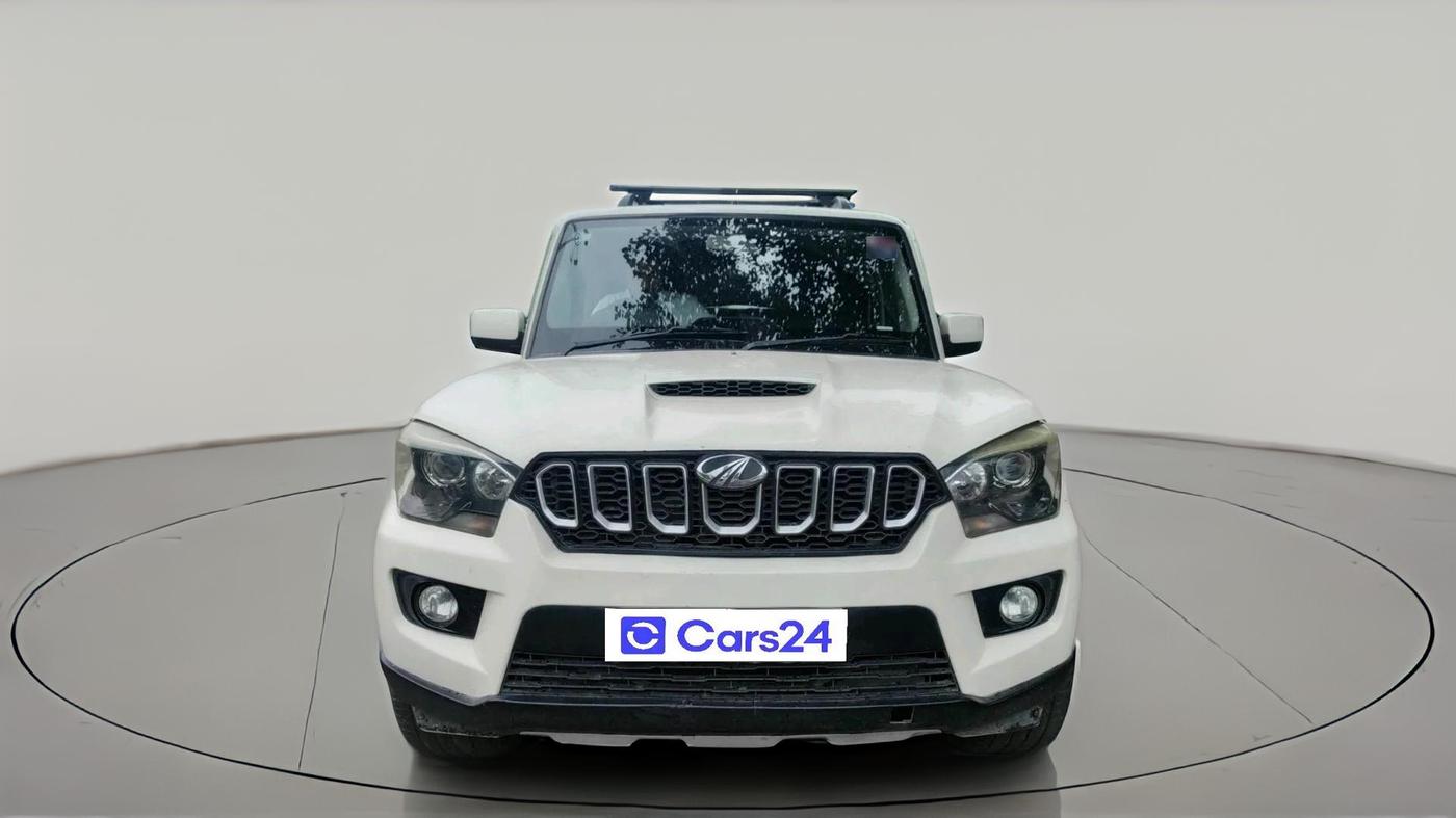 2018 Mahindra Scorpio S7, Diesel, Manual, 97,072 km, exterior