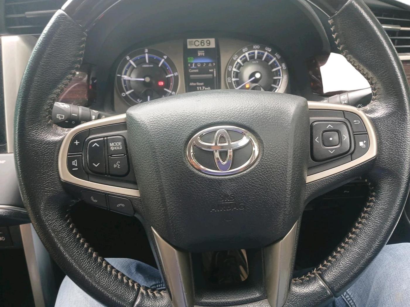2018 Toyota Innova Crysta 2.4 VX 8 STR, Diesel, Manual, 81,444 km, interior