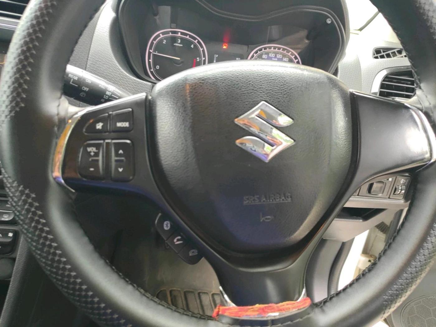 2018 Maruti Vitara Brezza ZDI, Diesel, Manual, 1,18,624 km, interior