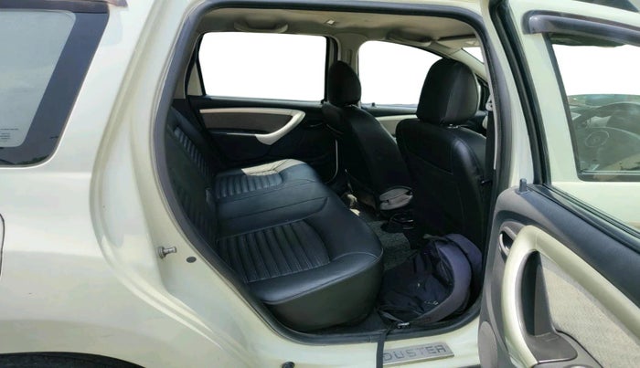 2014 Renault Duster 85 PS RXL DIESEL (OPT), Diesel, Manual, 1,11,668 km, interior